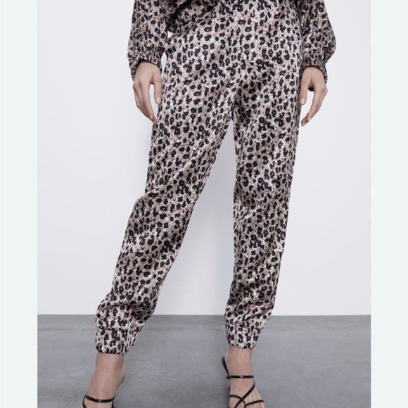 Zara Brown and Black Track Pants with Relaxed Fit - Picture 1 of 7